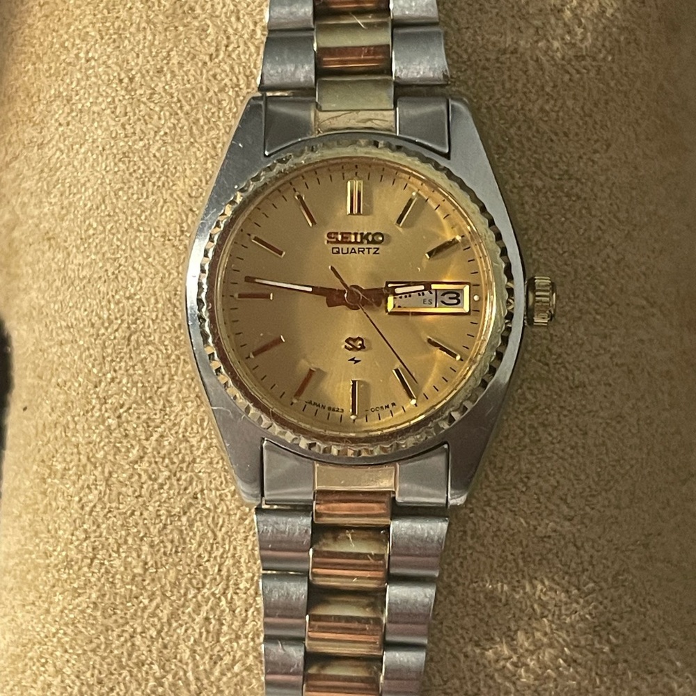 Seiko SQ Gold Plated Vintage Ladies Watch Two-Tone Bracelet Gold Tone Dial Date